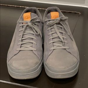Ugg men’s Cali low grey suede size 9
